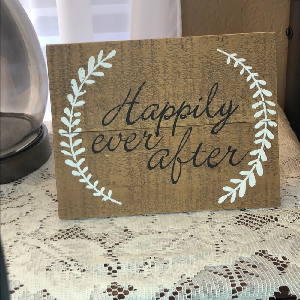 Home/Wedding Decor Wooden Frame Happily Ever After